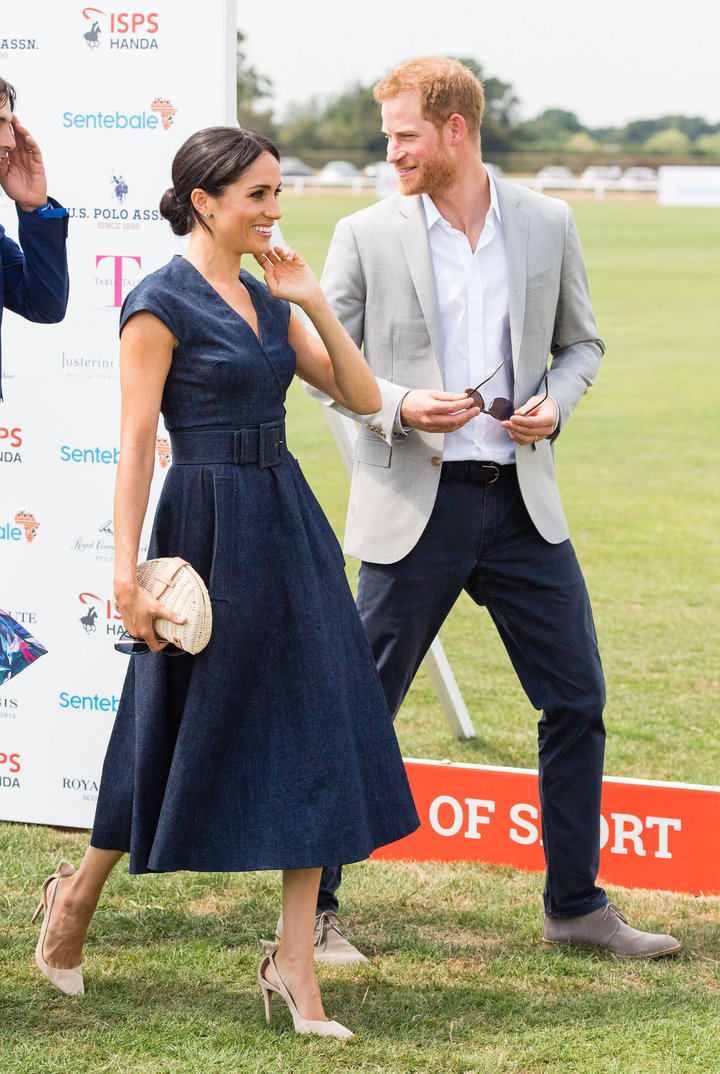 Meghan Markle Rocks Denim Dress